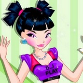 Игра Флора из Винкс делает макияж