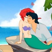 Игра Поцелуй русалочки и принца