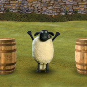 Игра Барашек Шон: Прятки в бочках