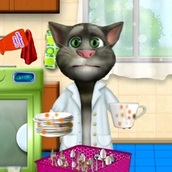 Игра Кот Том: Моет посуду