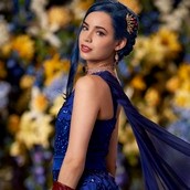 Игра Наследники 2: Что надеть на Королевский Котильон?